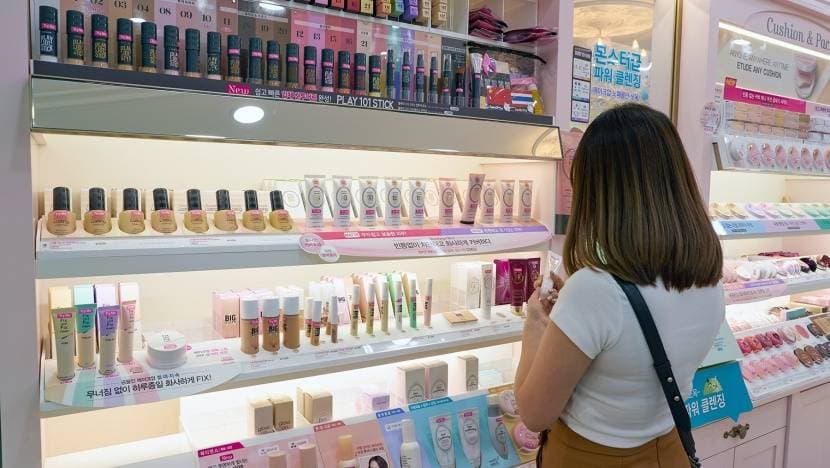 صناعة مستحضرات التجميل الكورية .. أسواق الخليج بديلا لآسيا