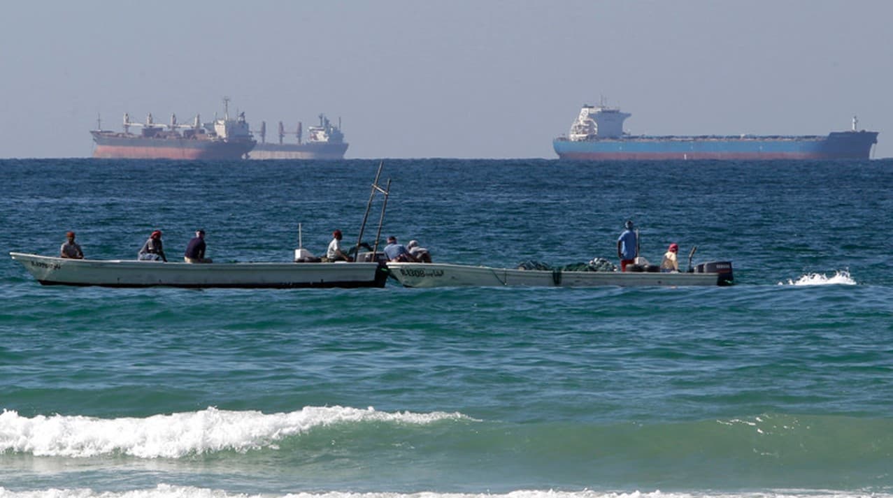 أمريكا تحث الصين على ثني إيران عن إغلاق مضيق هرمز