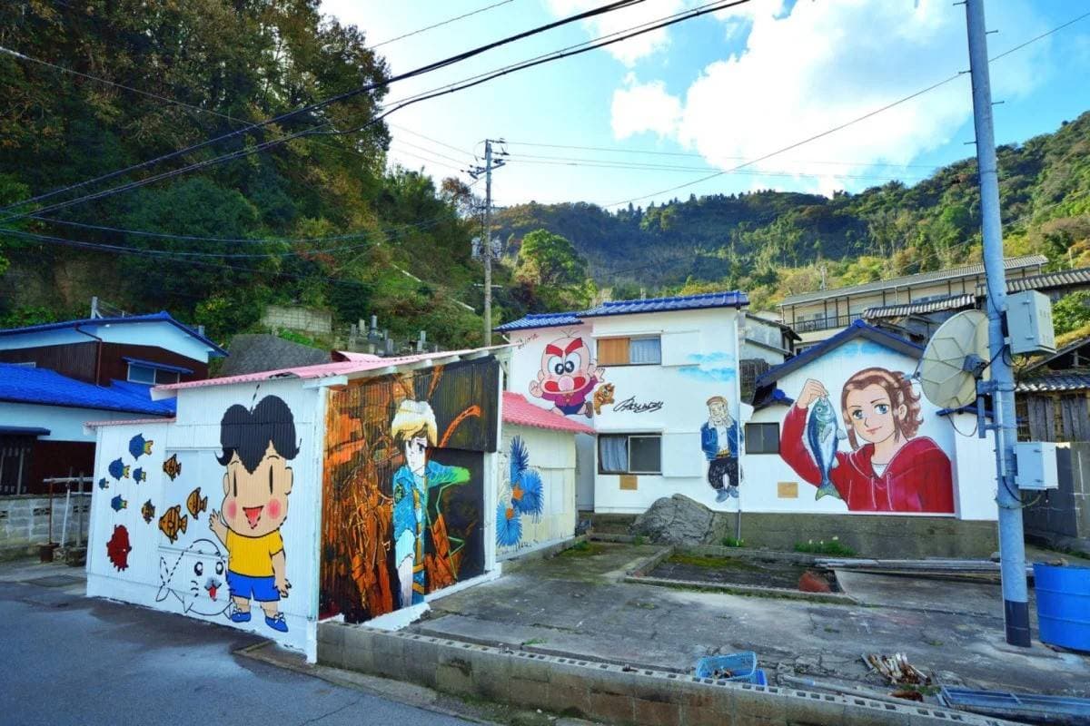 رهان على القصص المصورة.. هل يمكن للمانجا إنقاذ تاكايكاميشيما اليابانية المهجورة؟