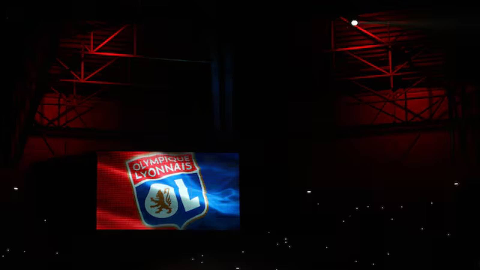 أزمة الديون تسقط نادي ليون الفرنسي إلى الدرجة الثانية