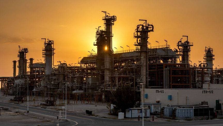 ترمب يثير الحيرة بتحول مفاجئ إزاء شراء الصين للنفط الإيراني