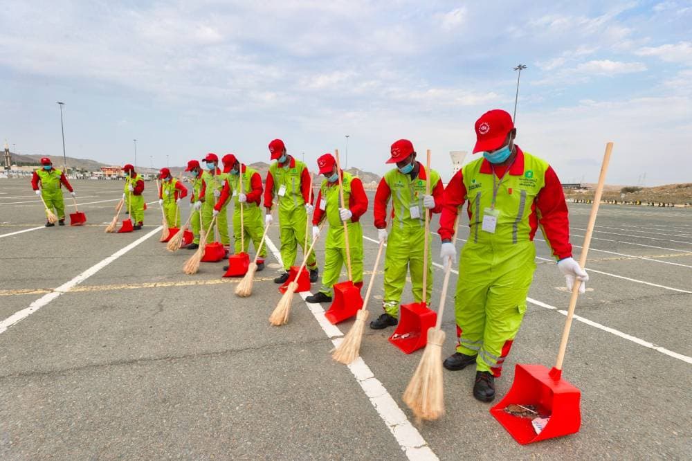 مراقبة عمليات النظافة في المشاعر المقدسة بالذكاء الاصطناعي 