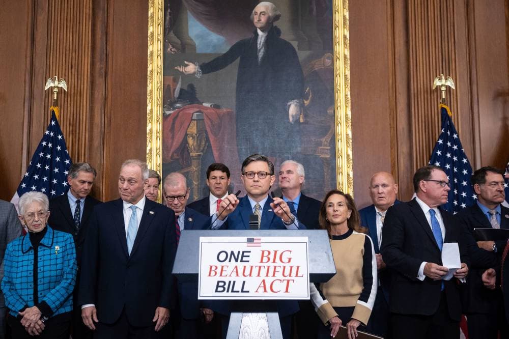 "القانون الكبير الجميل" يثير انقساما أمريكيا .. إنعاش للاقتصاد أم عبء مالي جديد؟