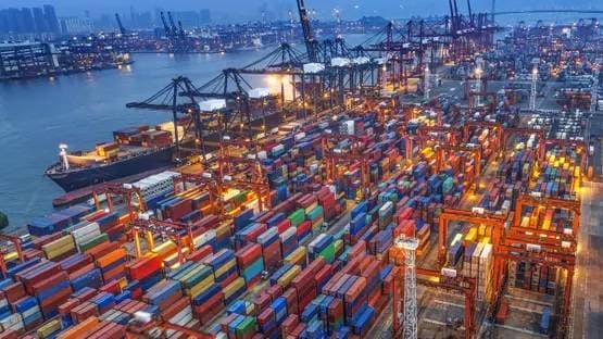 الصين تحافظ على موقعها في السوق الأمريكية بصادرات تتجاوز 38 مليار دولار في شهر