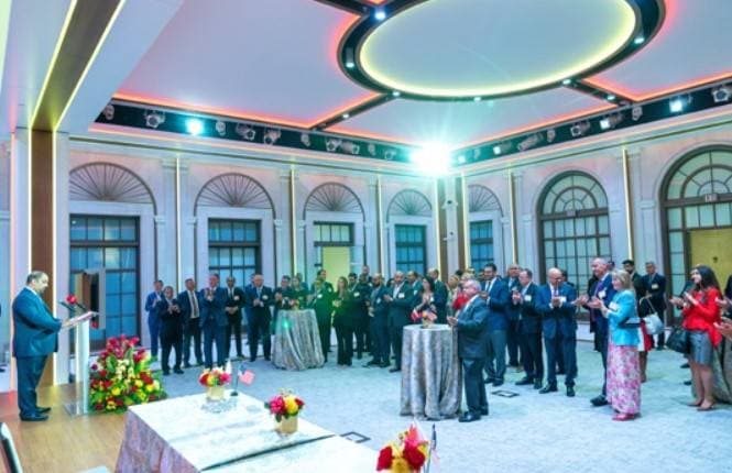 17 مليار دولار اتفاقيات بين شركات بحرينية وأمريكية في الطيران والتكنولوجيا والصناعة