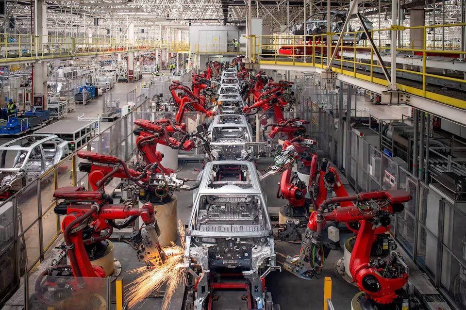 "ديزني لاند" صينية .. مصانع التكنولوجيا المتقدمة تتحول إلى وجهة سياحية