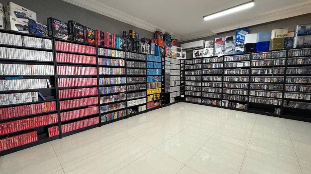 سعودي يبني واحدة من أضخم مجموعات ألعاب الفيديو في العالم بـ 13 ألف لعبة