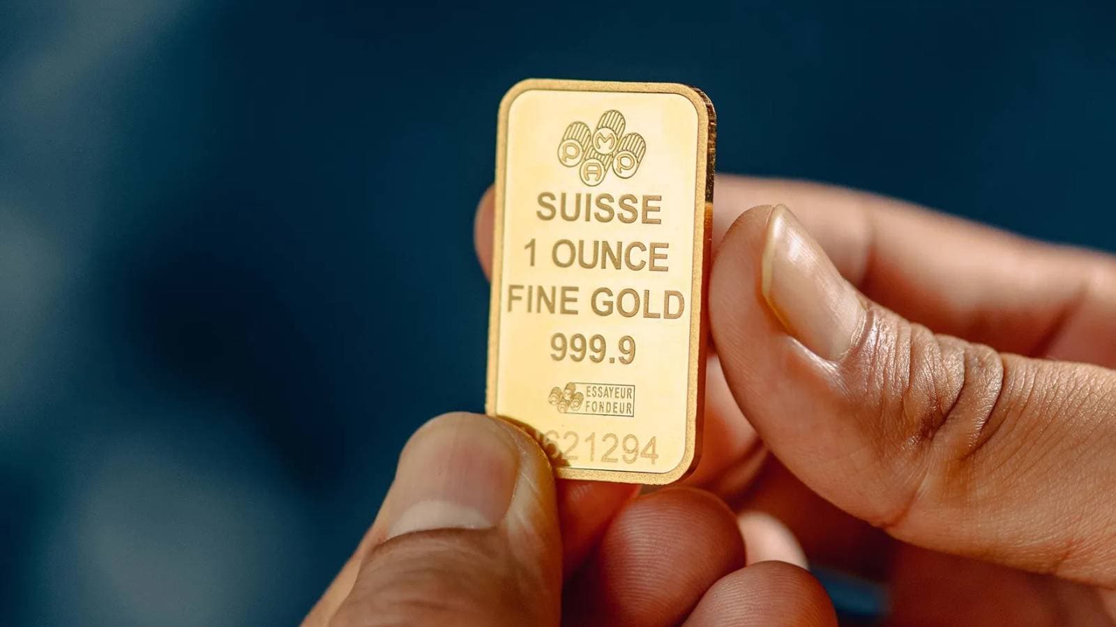 أسعار الذهب تستقر قرب أعلى مستوياتها في شهر مع تراجع الدولار