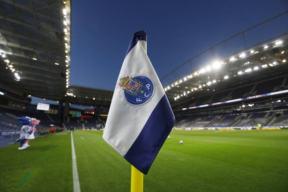 باريس يوقع مع أتايدي مقابل 20 مليون يورو و15% من إعادة البيع لبورتو