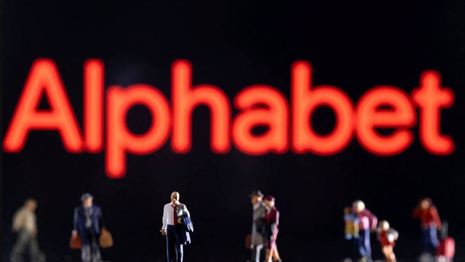 "ألفابت" تحقق إيرادات بقيمة 96 مليار دولار خلال الربع الثاني متجاوزة التوقعات