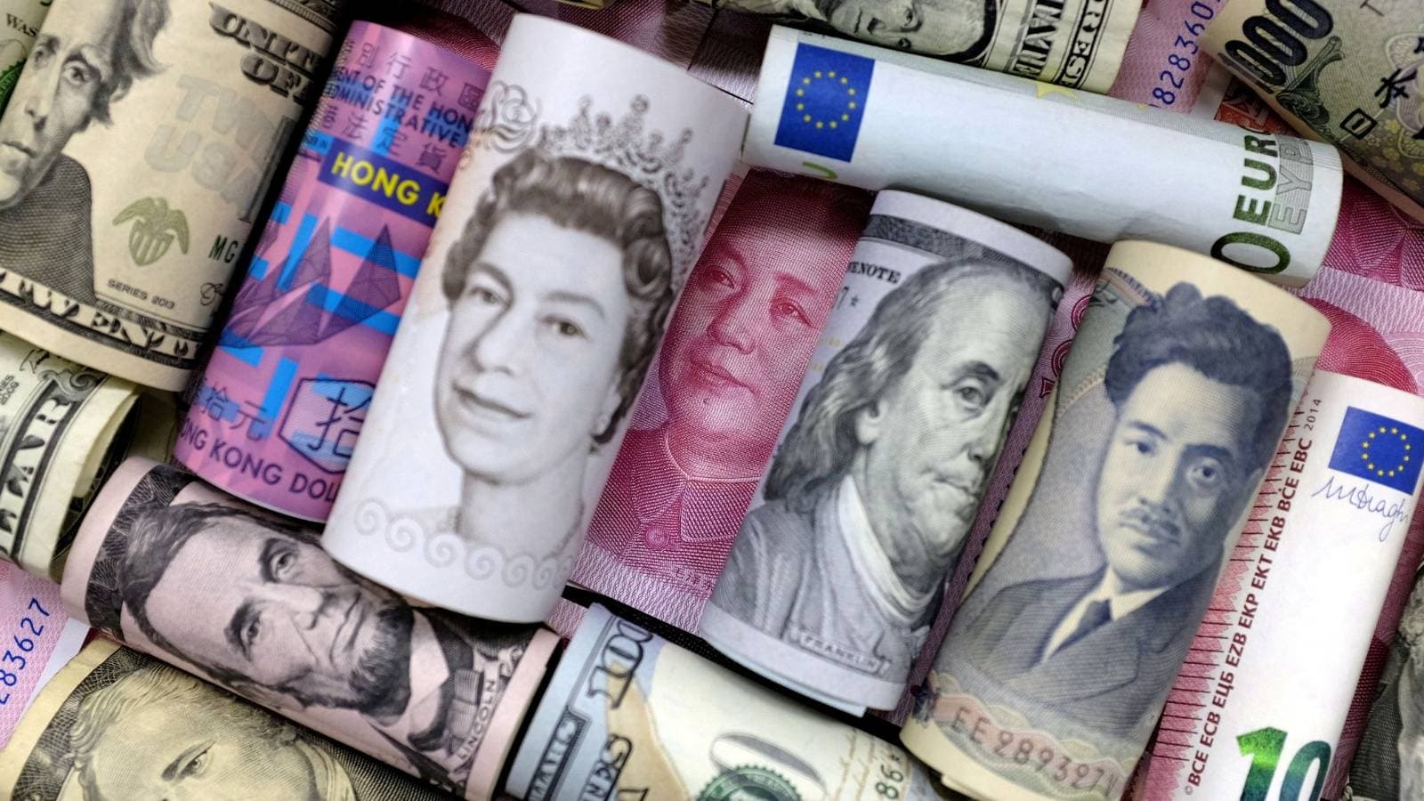 الين واليورو ينتعشان بدعم قرب الاتفاق التجاري .. وإقبال على بيع الدولار