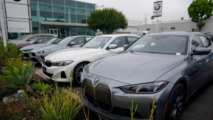 خفض الرسوم يجنّب شركات السيارات الأوروبية خسائر بـ4.7 مليار دولار