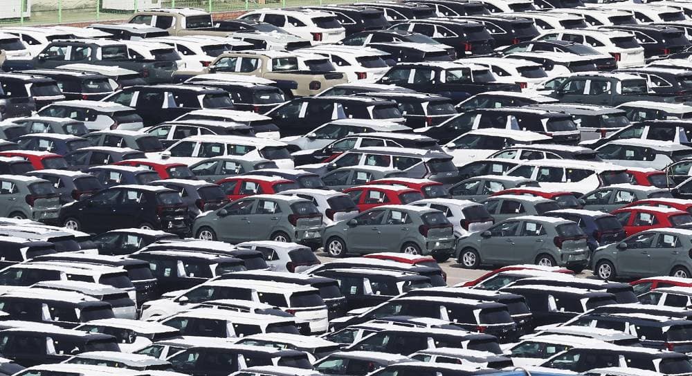 قبل تطبيق الرسوم الجمركية غدا .. ما الذي يتغير ومن يتأثر؟