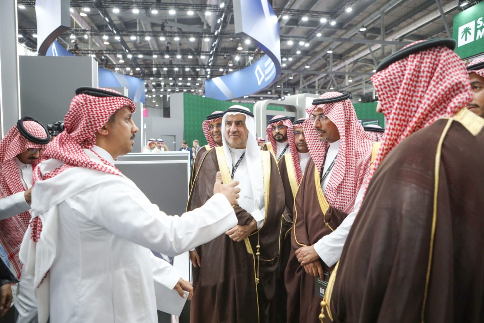 وزير الصناعة لـ"الاقتصادية": فريق سعودي - روسي لبحث فرص التعدين والصناعات المتقدمة