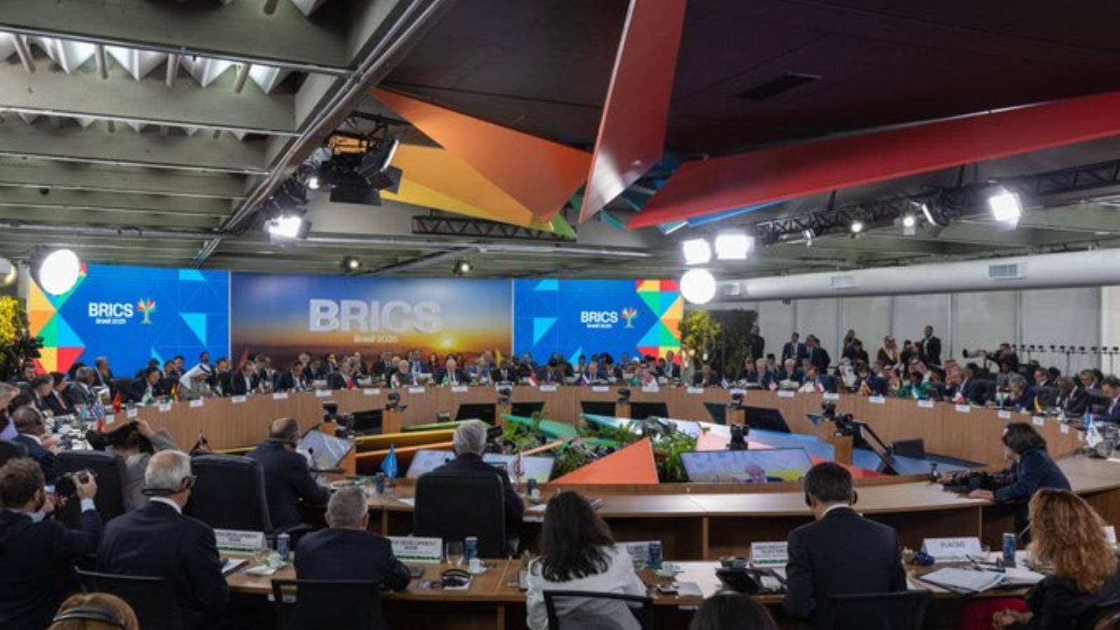 وزير الخارجية السعودي في "بريكس": أزمات العالم تذكر الجميع بضرورة منع اتساع النزاعات