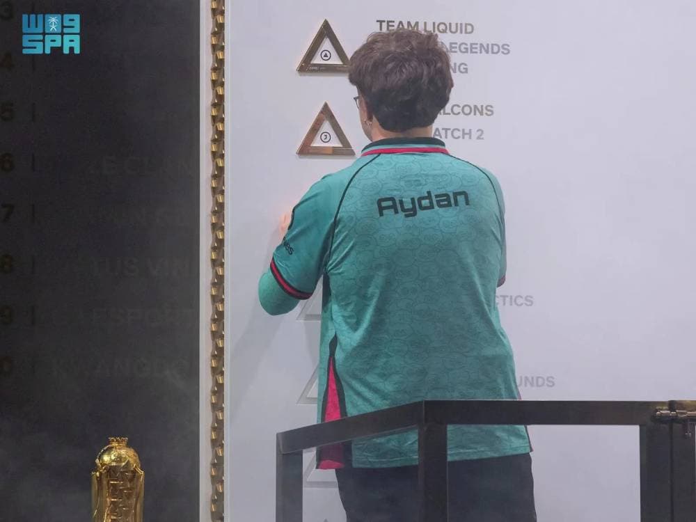 مبيعات استثنائية لقميص "تويستد مايندز" بعد لقب "وارزون" في كأس الرياضات الإلكترونية