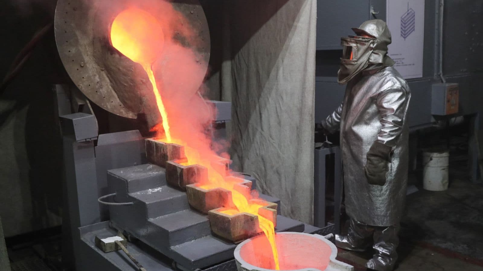 مكاسب متواضعة للذهب مع تزايد رهانات خفض الفائدة الأمريكية