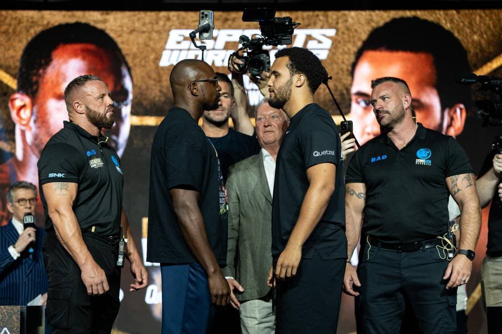 إيتاوما ووايت يتواجهان في المؤتمر الصحفي قبل نزال قمة الوزن الثقيل في الرياض