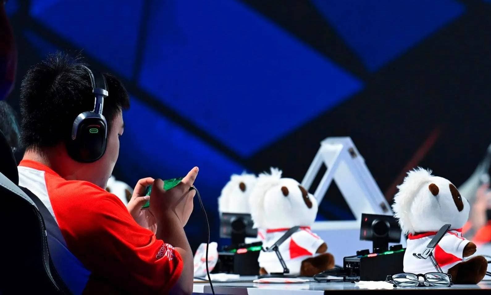 "صيني" بطل اللقب 18 في كأس العالم للرياضات الإلكترونية 