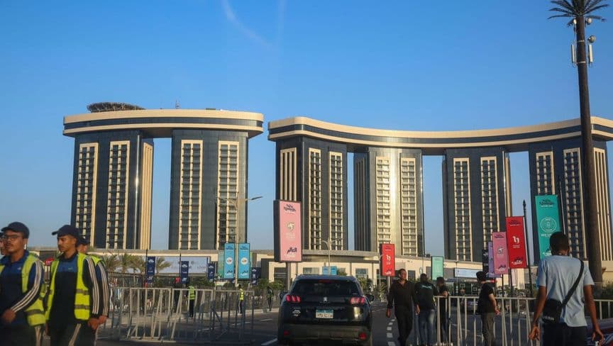 مصر تفرض رسوما بالدولار على مشاريع الأجانب في الساحل الشمالي