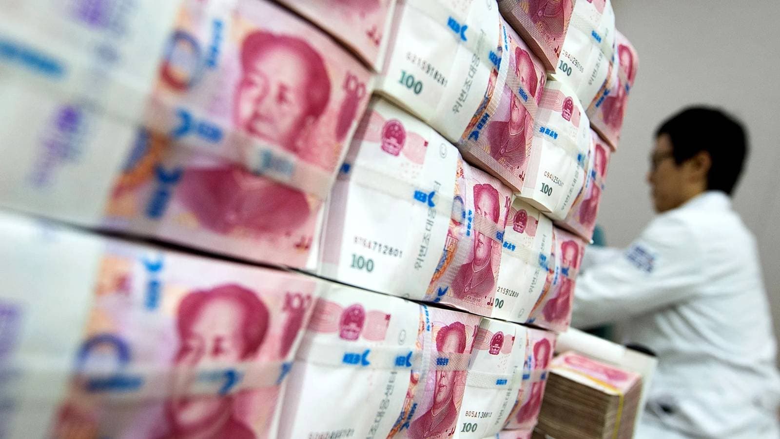 خروج قياسي لرؤوس الأموال من الصين في يوليو بعد إجراءات لتحرير السوق