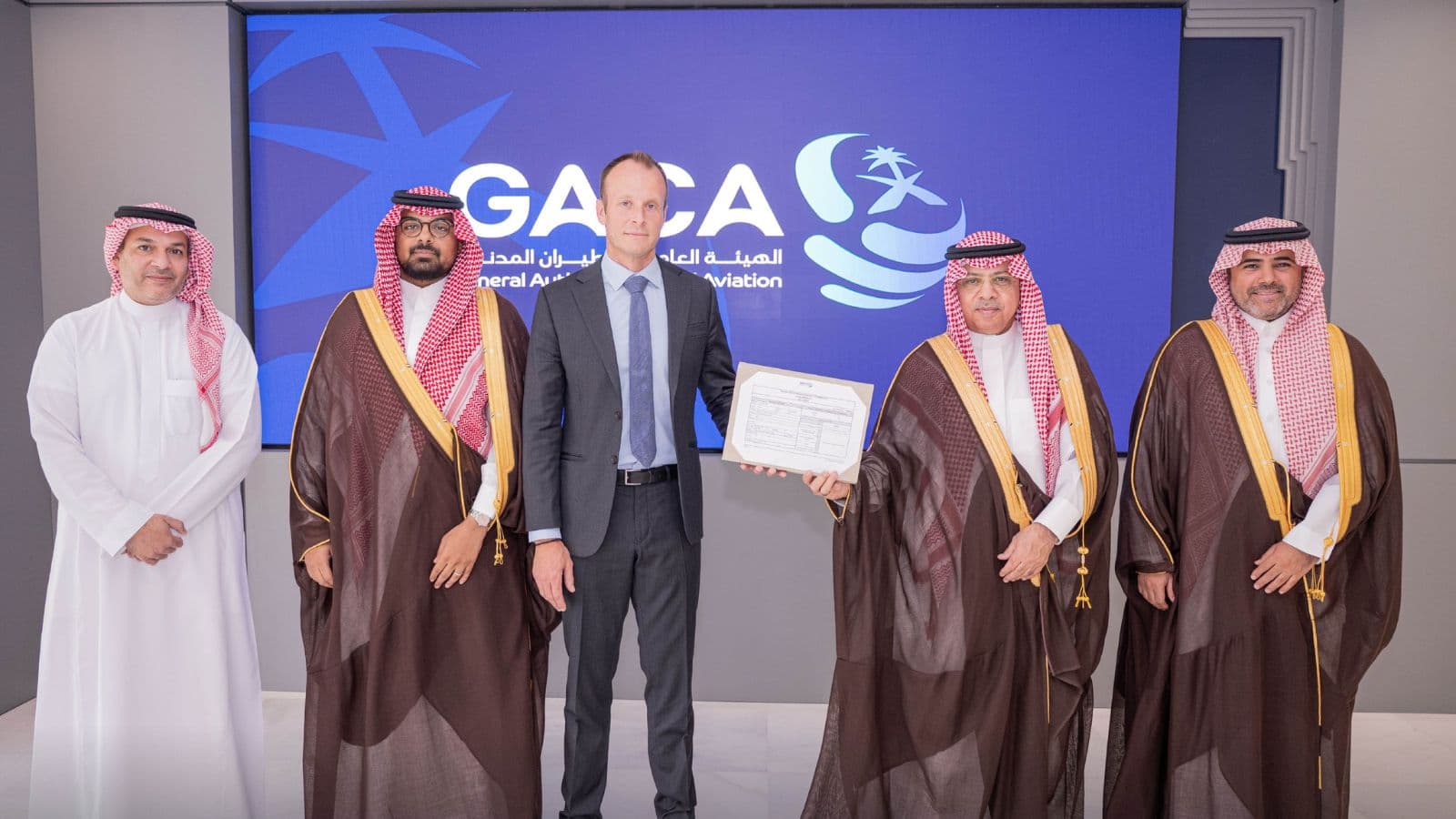 "فيستاجيت" تحصل على أول شهادة مشغل طيران أجنبي خاص في السعودية