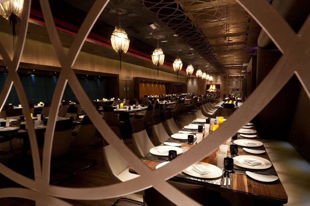 كيف تعمل سلاسل المطاعم على تعزيز الأجواء في فروعها لكسب ولاء العملاء؟