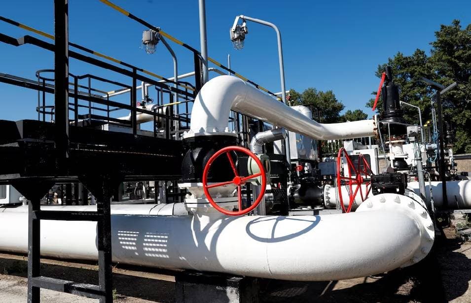 هل تؤثر هجمات أوكرانيا على مصافي النفط الروسية في معروض الخام العالمي؟