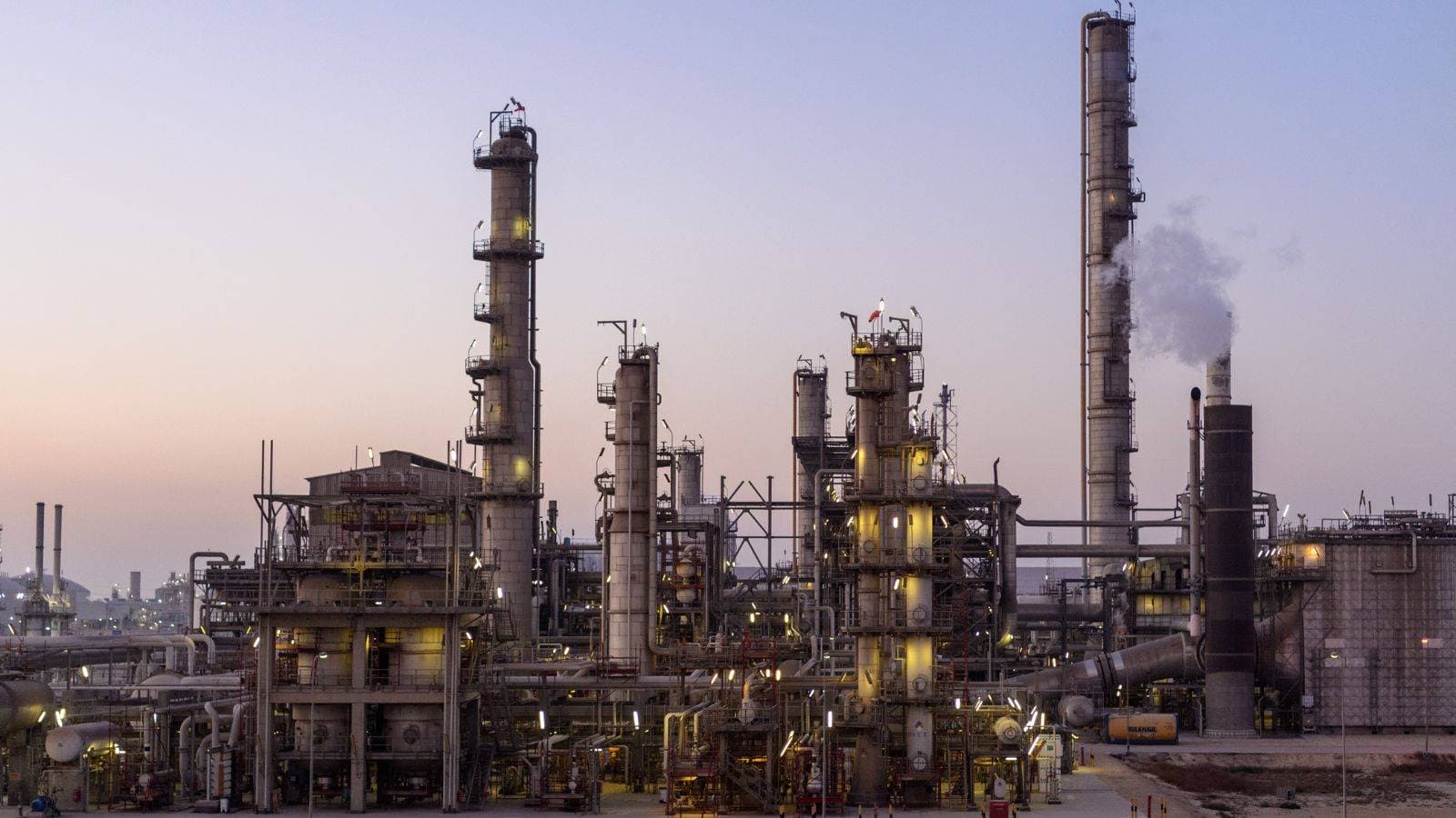 "سابك": التحديات في سوق البتروكيماويات تحتم الإسراع في خفض التكاليف