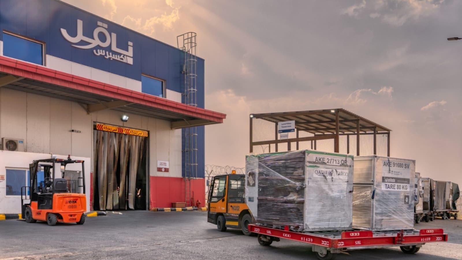 طلبات الأفراد تستحوذ على 56% من سوق الطرود السعودية .. المعاناة "الميل الأخير"