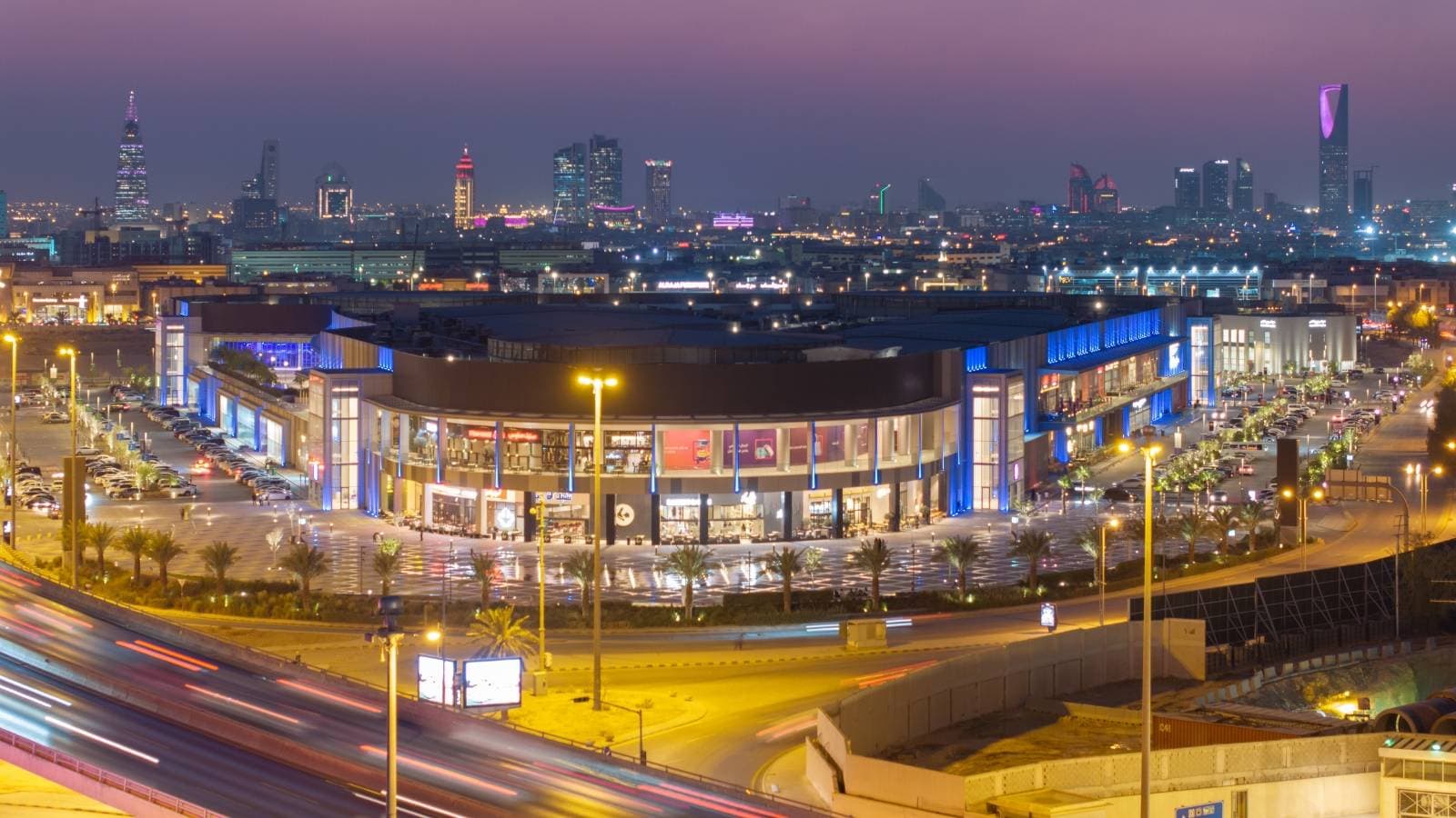 ترشيد المصاريف التشغيلية يرفع أرباح "سينومي سنترز" 34 % خلال الربع الثاني