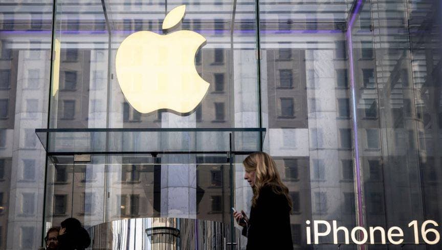 خلال ساعات.. ترمب يعلن استثمار جديد من "أبل" بقيمة 100 مليار دولار