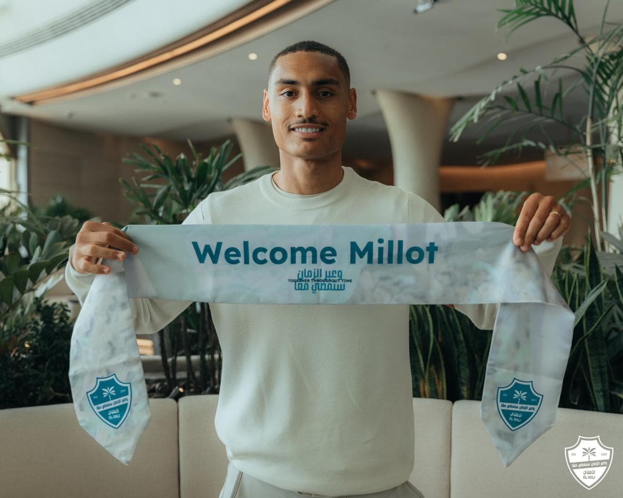 الأهلي السعودي يعلن تعاقده مع الفرنسي ميلوت لاعب شتو تجارت الألماني