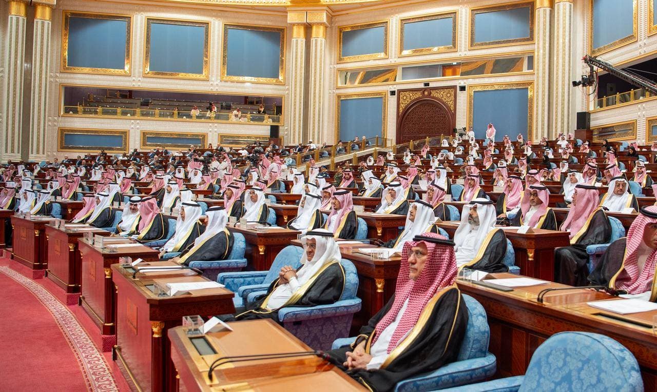 ولي العهد السعودي: الأنشطة غير النفطية حققت 56 % وماضون في تنويع مسار اقتصادنا