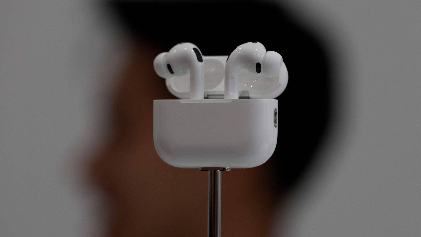 وول ستريت تغلق على انخفاض طفيف بعد تقرير الوظائف