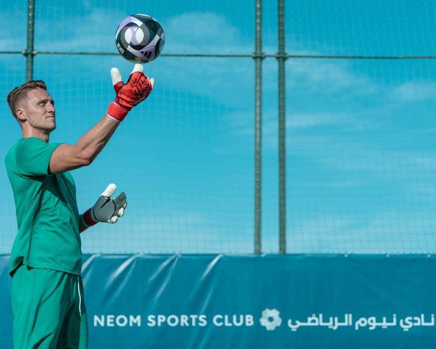 360 مليون ريال القيمة السوقية لـ 55 حارسا في دوري روشن السعودي .. بولكا الأغلى