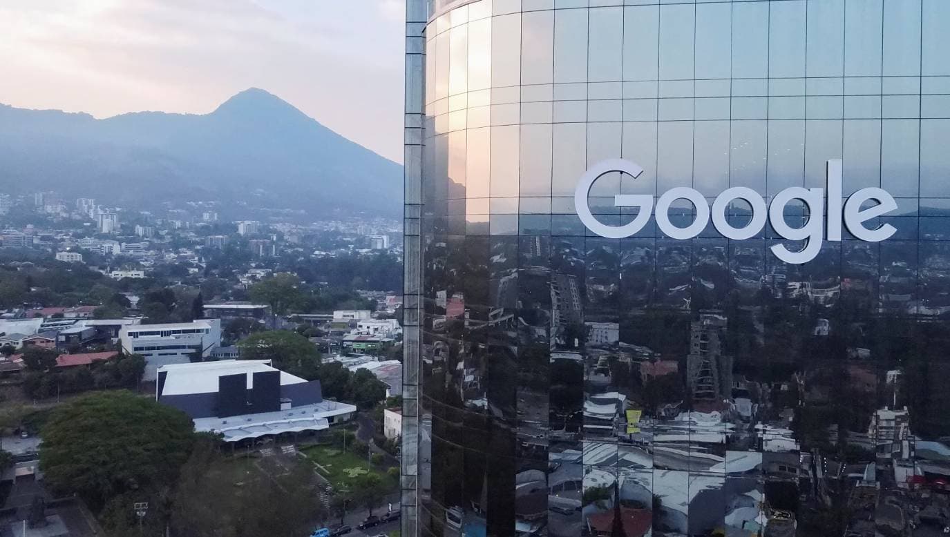 القضاء الأمريكي ينظر بتفكيك النظام الإعلاني لشركة جوجل