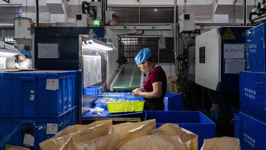 الصين تغرق العالم بصادرات رخيصة بعد رسوم ترمب