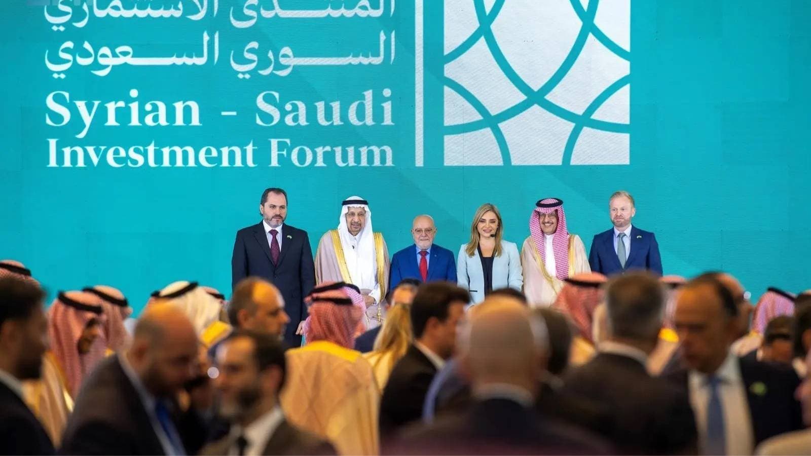 خبراء لـ"الاقتصادية": التمويل السعودي القطري سيغطي 37 % من الرواتب في سورية