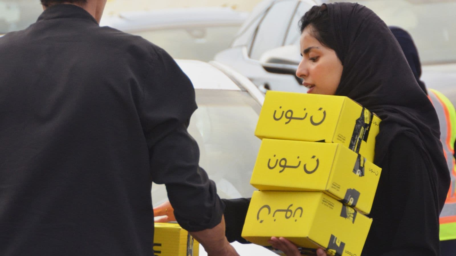 "نون" تخطط لطرح مزدوج في السعودية والإمارات خلال عامين