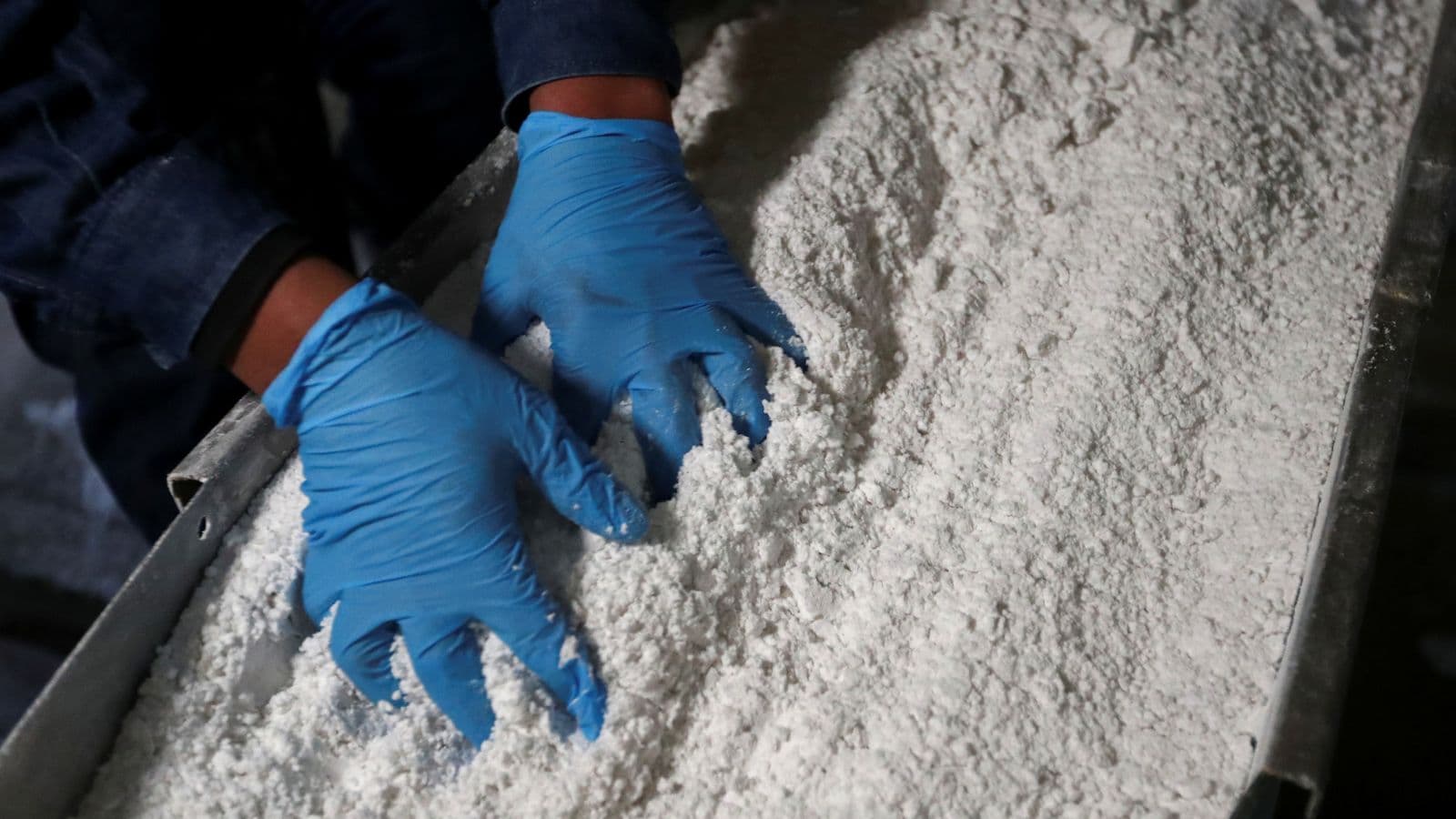 أحلام أوروبا في الليثيوم تواجه اختبارا حاسما في البرتغال