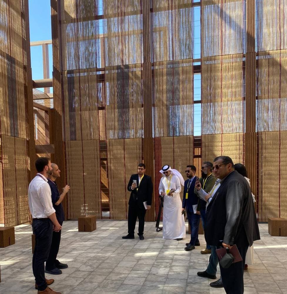 سعف النخيل في السعودية يفتح الباب لمواد بناء محلية بعد تشييد مصلى فائز بجائزة "بينالي"