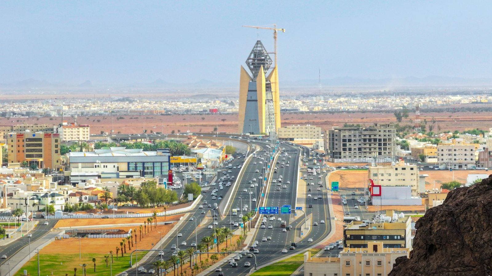 مشاريع تنموية في حائل بـ 750 مليون ريال تخلق وظائف وفرصا للخريجين