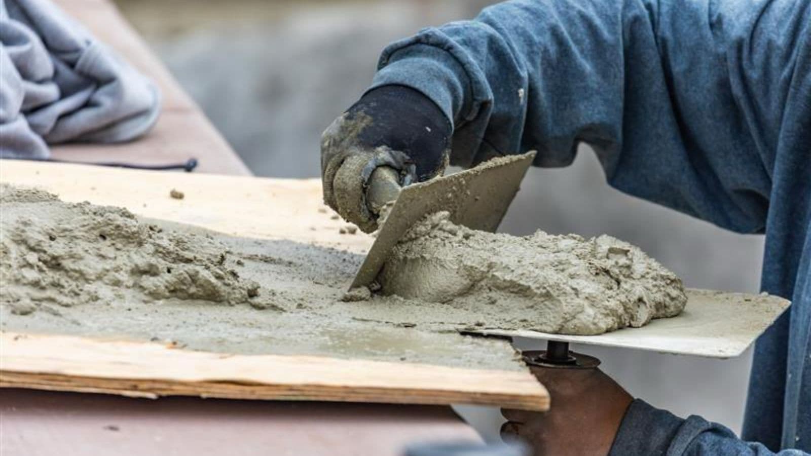 الأسمنت المورد الأكثر وفرة في العالم بعد الماء بـ 4.2 مليار طن