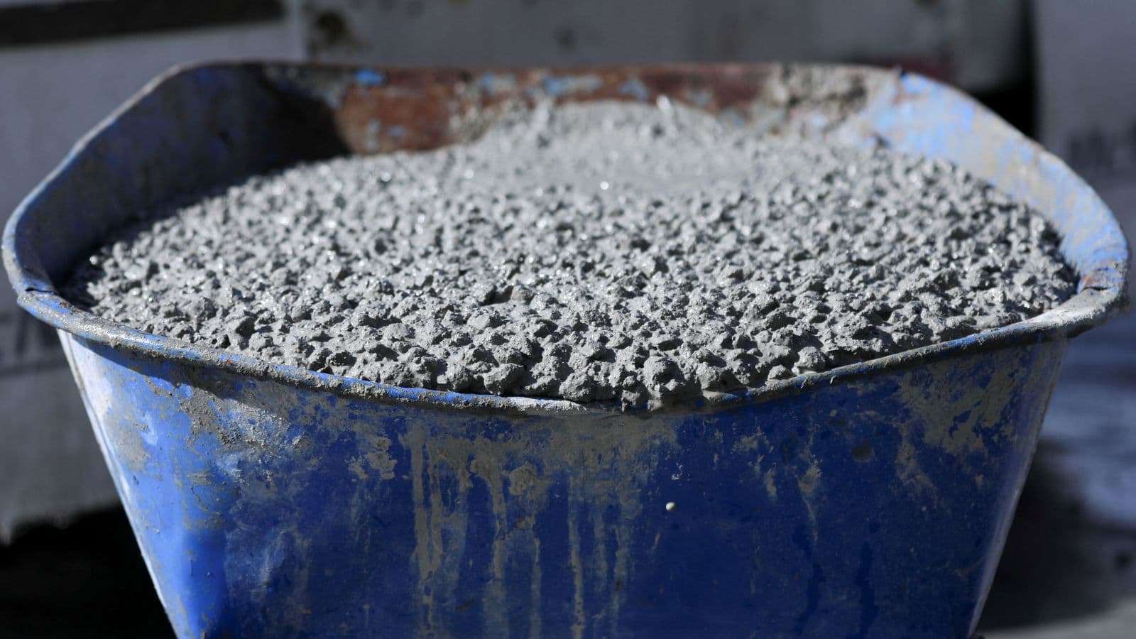 الأسمنت المورد الأكثر وفرة في العالم بعد الماء بـ 4.2 مليار طن