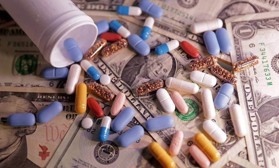 صناعة الأدوية في سويسرا بين مطرقة التكنولوجيا الأمريكية وسندان شركات الدواء الآسيوية