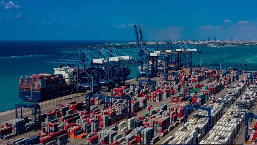 السعودية تتجه للتحول إلى مركز لوجستي عالمي باستثمارات تريليونية