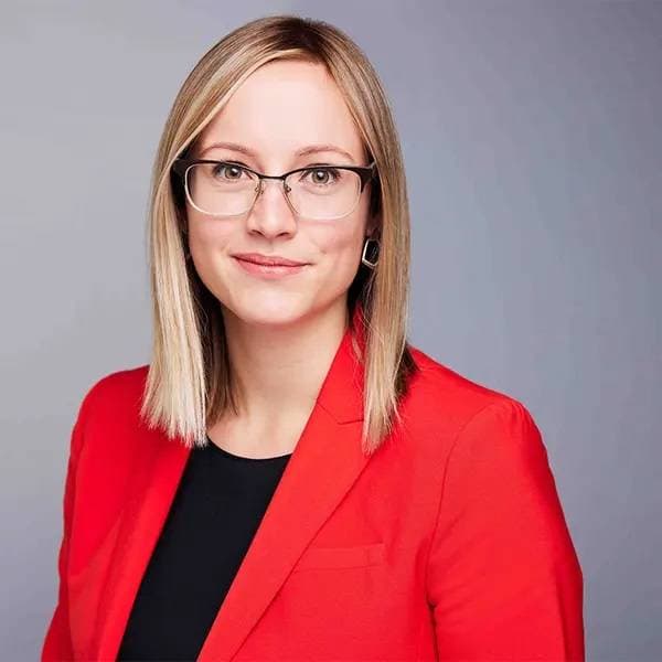 فرنسا تطلق برنامجا حكوميا لدعم توسع وتنمية شركاتها في السعودية