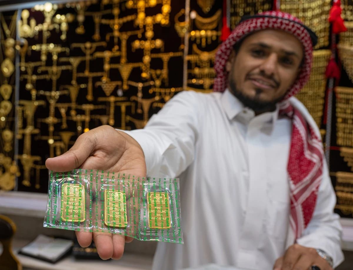 مقترح بطرح ذهب عيار 14 يثير جدلا في سوق الذهب السعودية