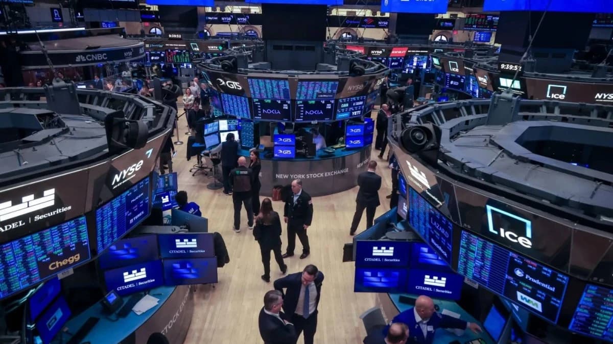 الأسهم الأمريكية تغلق مرتفعة بدعم صعود قطاع التكنولوجيا